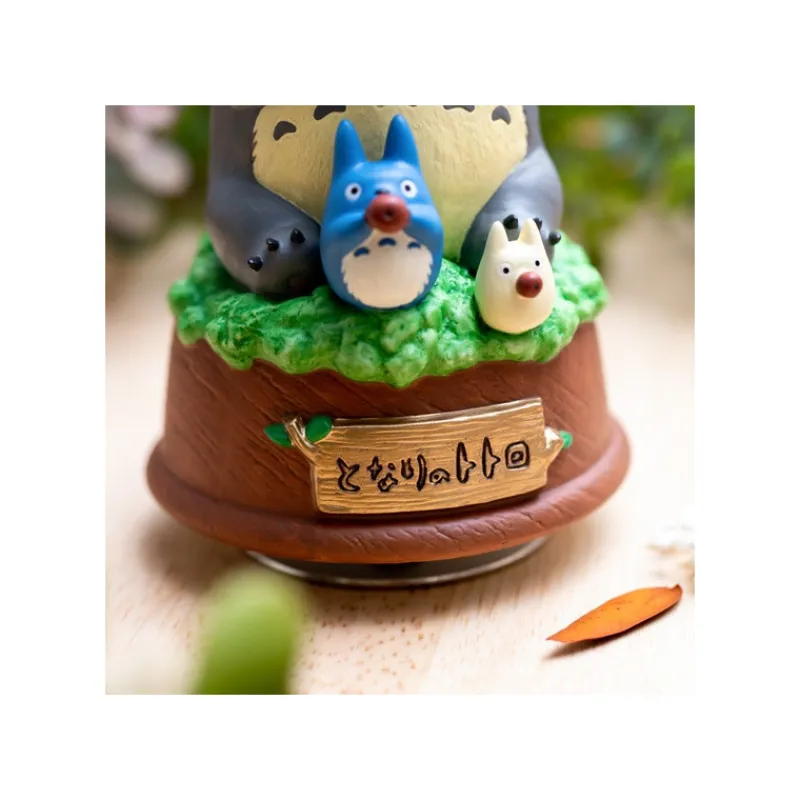 Maison Ghibli Great Musical Statue Totoro blows the ocarina - My Neighbor Tororo | Music Boxes