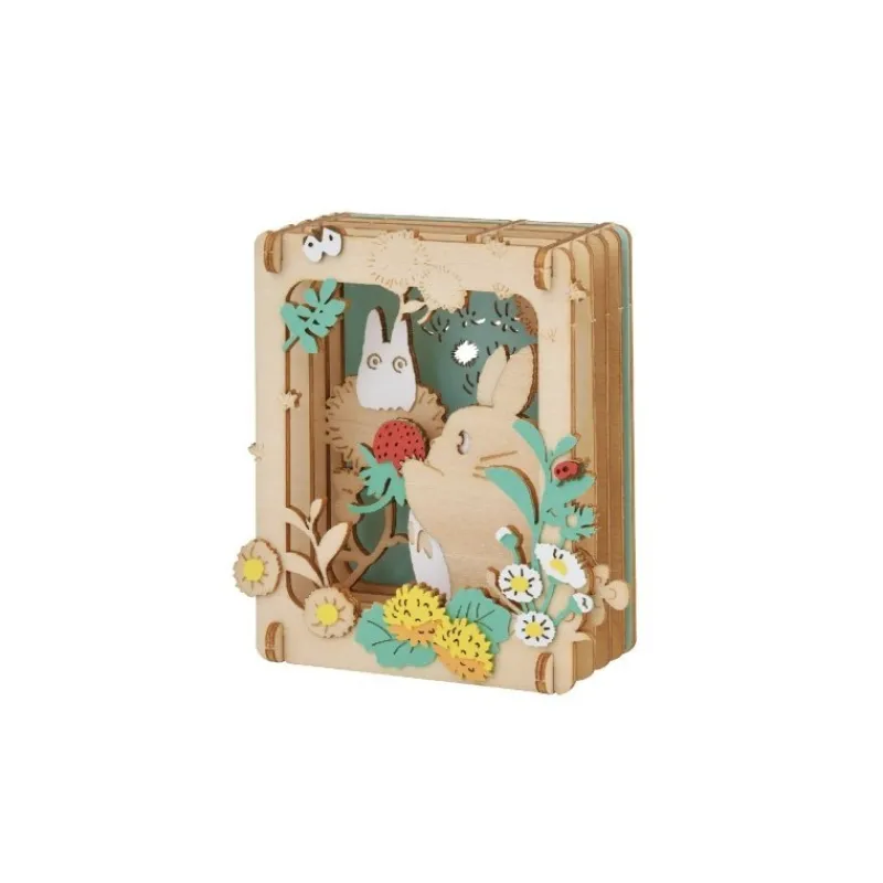 Maison Ghibli Paper Theater Wood Style Harvesting strawberries - My Neighbor Totoro | Arts And Crafts