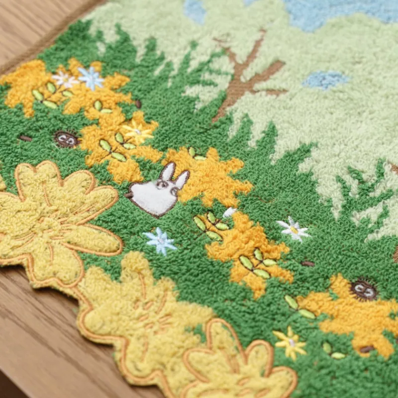 Maison Ghibli Towel Medium & Small Totoro racing 34x80 cm - My Neighbor Totoro | Household Linen